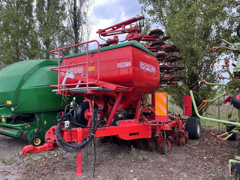 Gaspardo Gigante 600 - الة بذر: صور 1 Gaspardo Gigante 600 - الة بذر: صور 1