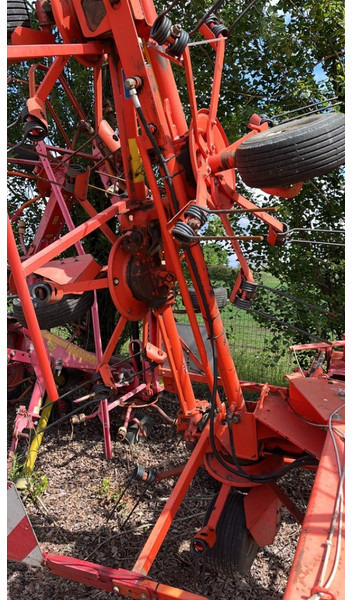 Kuhn GF 8501 T - لمّامَة القش: صور 4 Kuhn GF 8501 T - لمّامَة القش: صور 4