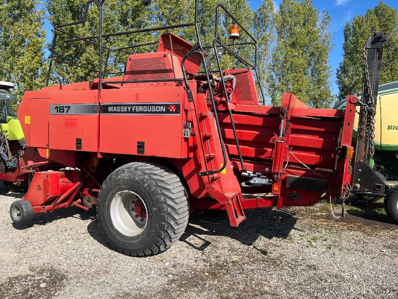 Massey Ferguson 187 - مكبس البالات المستطيله: صور 2 Massey Ferguson 187 - مكبس البالات المستطيله: صور 2