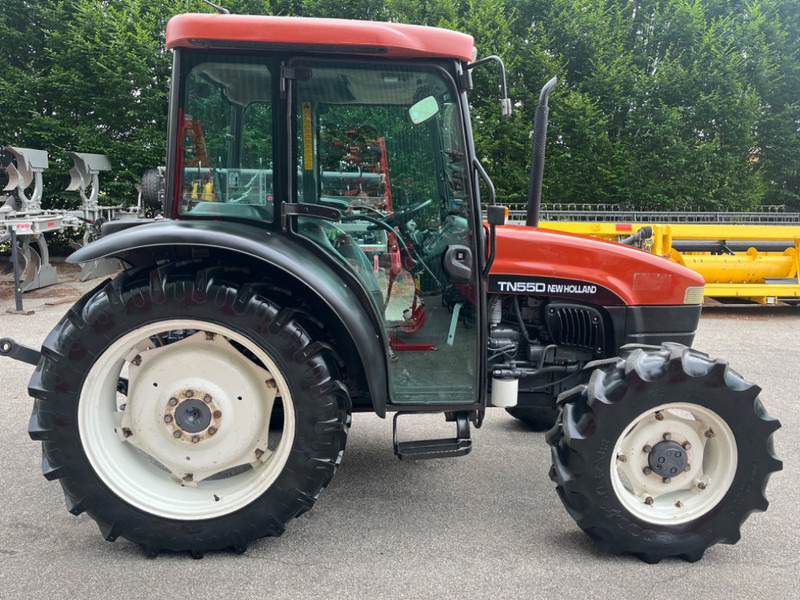 New Holland TN 55 D - جرار: صور 4 New Holland TN 55 D - جرار: صور 4
