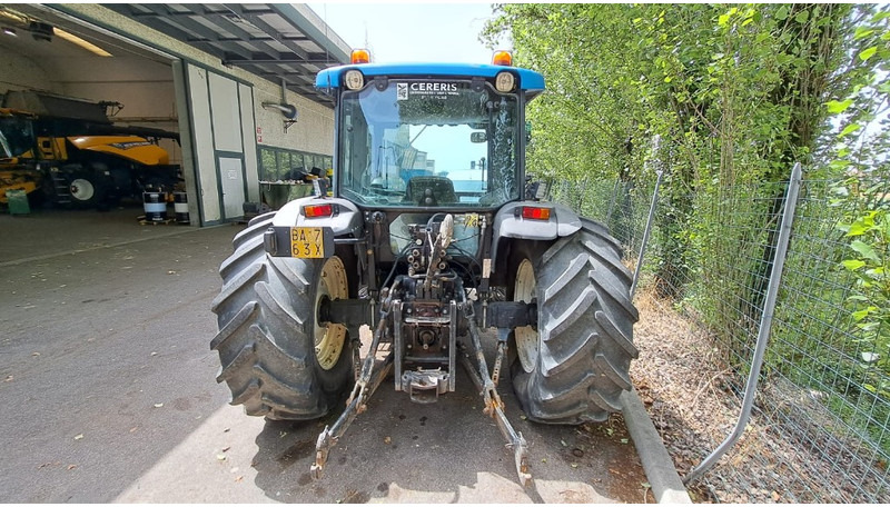New Holland TN 95 D A - جرار: صور 3 New Holland TN 95 D A - جرار: صور 3