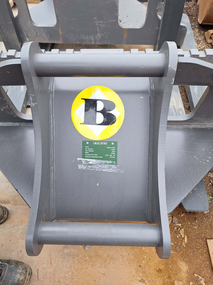 BALAVTO pallet forks 1500 mm - شوكات: صور 4 BALAVTO pallet forks 1500 mm - شوكات: صور 4