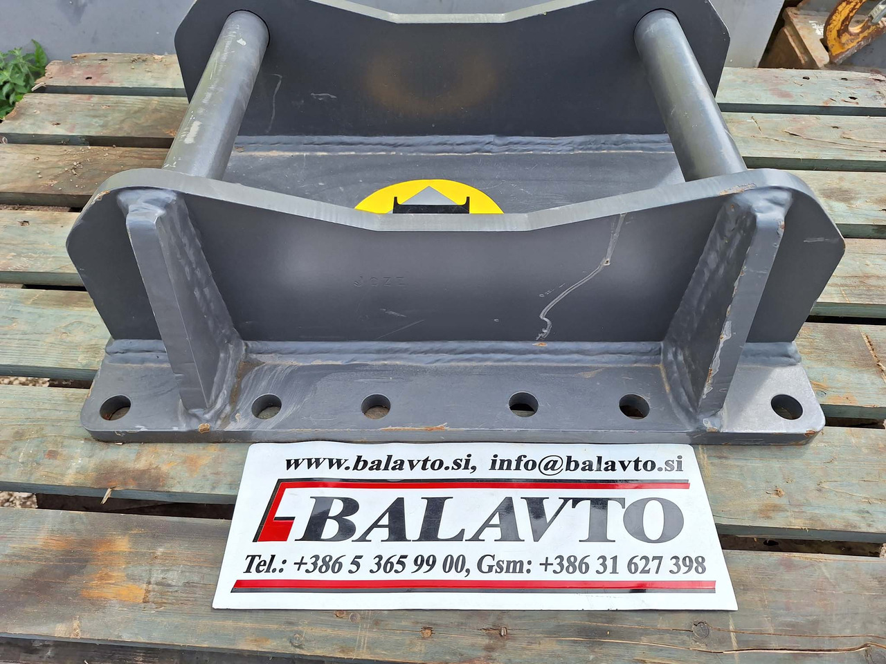 Balavto attachment plate - وصلة الربط للمعدات المعلقة - آلات البناء: صور 1 Balavto attachment plate - وصلة الربط للمعدات المعلقة - آلات البناء: صور 1