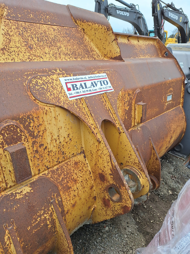 Caterpillar Loader bucket 3300 mm - بكت شيول: صور 5 Caterpillar Loader bucket 3300 mm - بكت شيول: صور 5