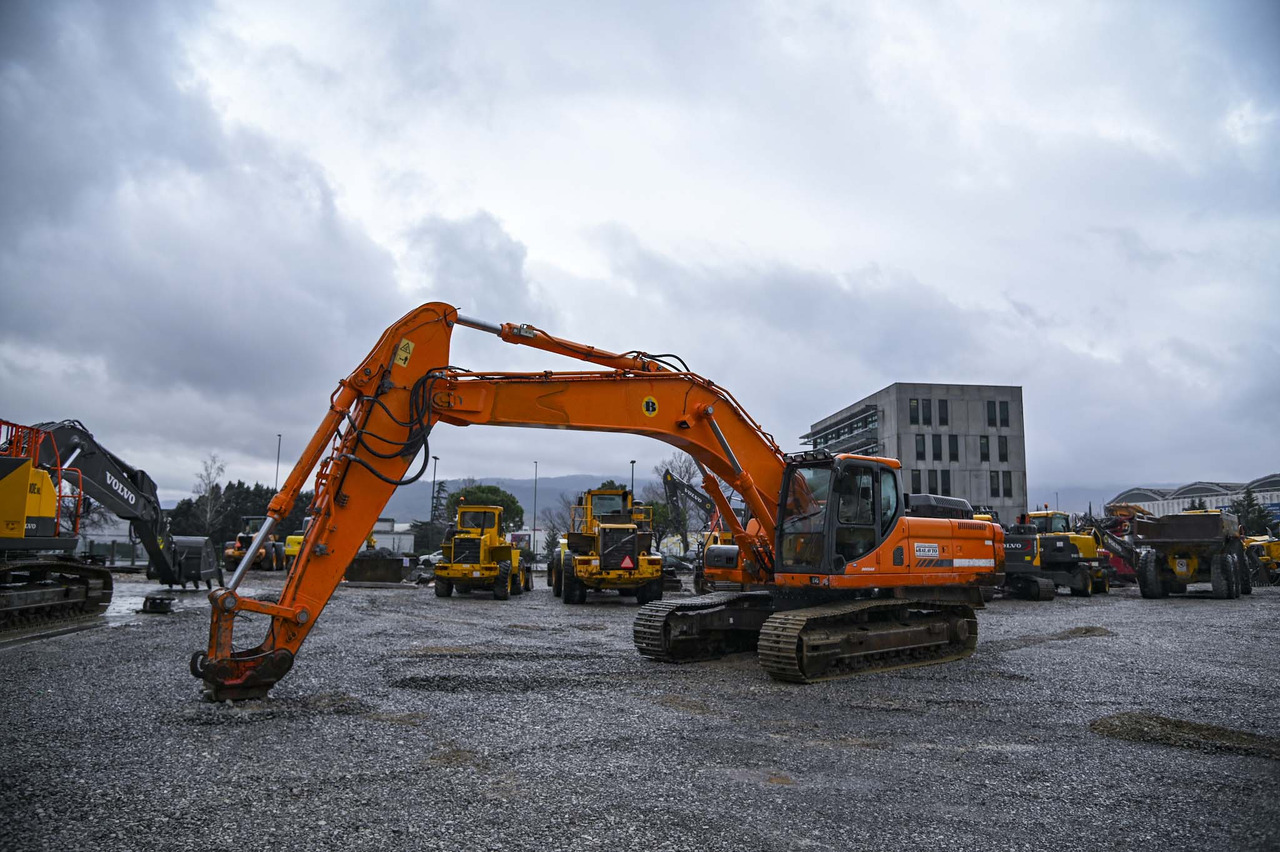 DOOSAN DX340LC - حفارات زحافة: صور 1 DOOSAN DX340LC - حفارات زحافة: صور 1