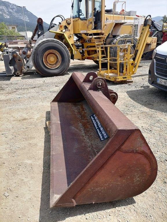 Ditch cleaning bucket 2600 mm S1 - بكت: صور 2 Ditch cleaning bucket 2600 mm S1 - بكت: صور 2