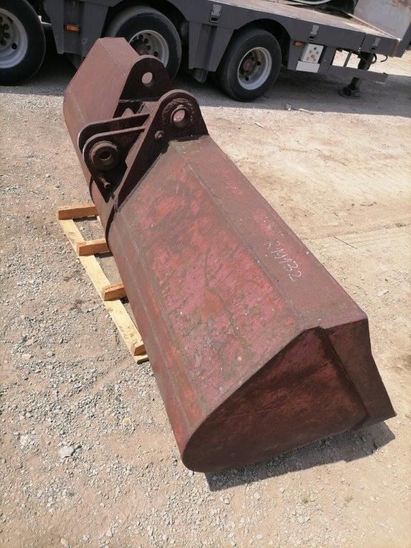 Ditch cleaning bucket 2600 mm S1 - بكت: صور 5 Ditch cleaning bucket 2600 mm S1 - بكت: صور 5