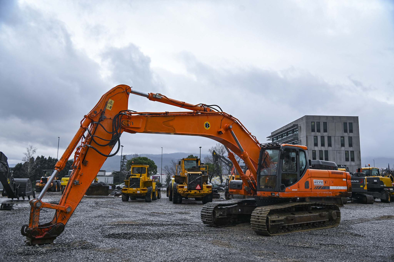 Doosan DX340LC - حفارات زحافة: صور 2 Doosan DX340LC - حفارات زحافة: صور 2