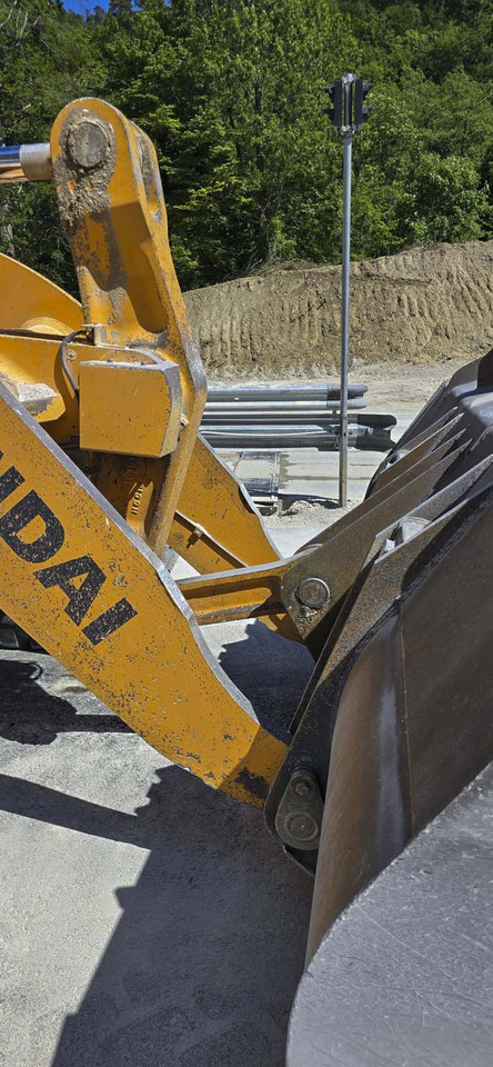 HYUNDAI HL970 - اللودر بعجل: صور 5 HYUNDAI HL970 - اللودر بعجل: صور 5