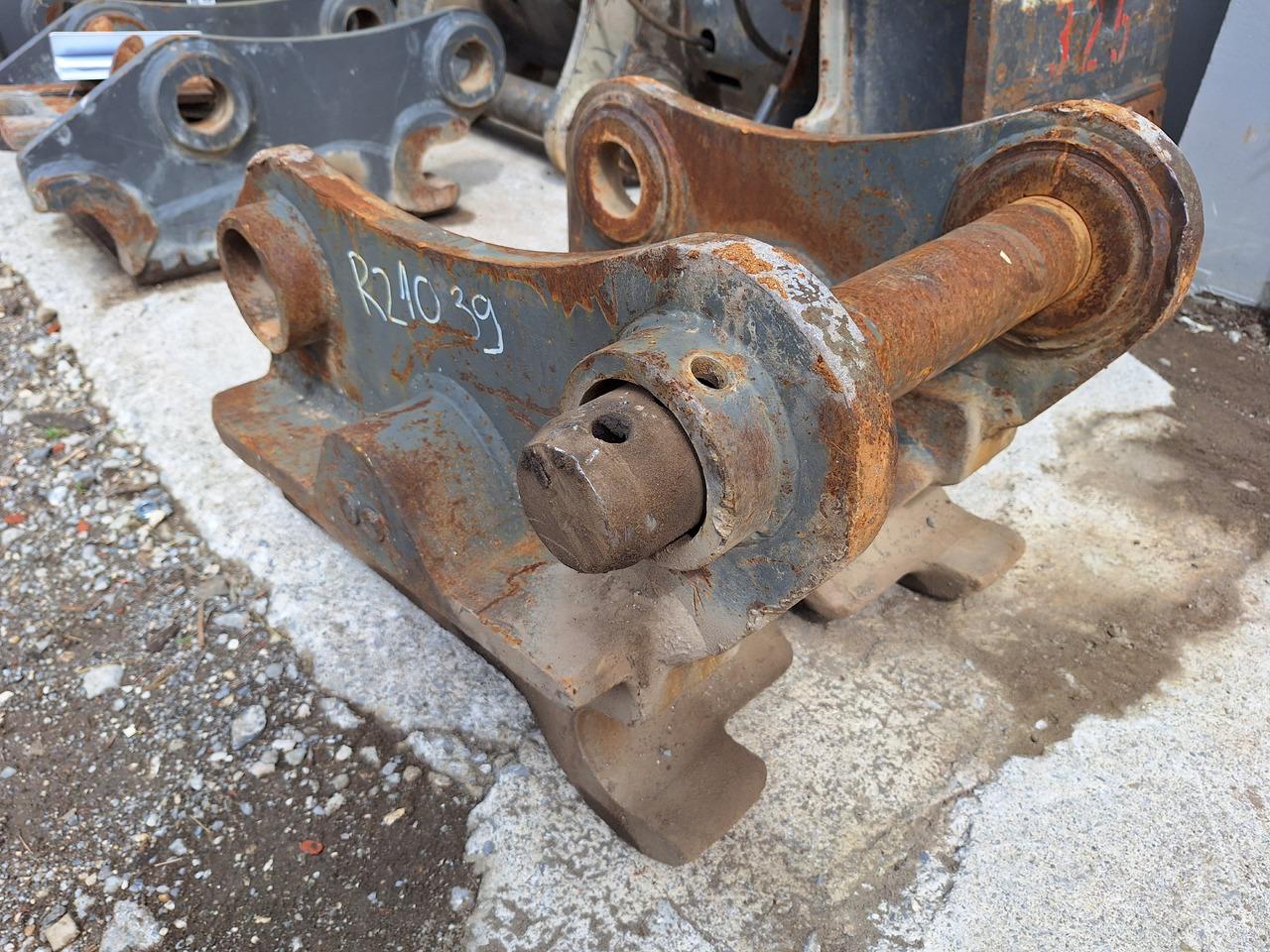 Lehnhoff hydraulic - وصلة الربط للمعدات المعلقة - آلات البناء: صور 3 Lehnhoff hydraulic - وصلة الربط للمعدات المعلقة - آلات البناء: صور 3