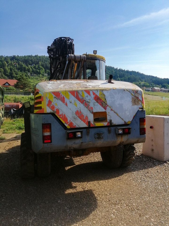 MECALAC 14 MXT - حفارة على عجلات: صور 2 MECALAC 14 MXT - حفارة على عجلات: صور 2