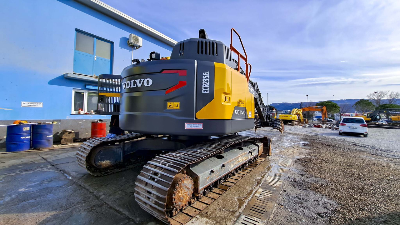 VOLVO ECR235EL - حفارات زحافة: صور 5 VOLVO ECR235EL - حفارات زحافة: صور 5