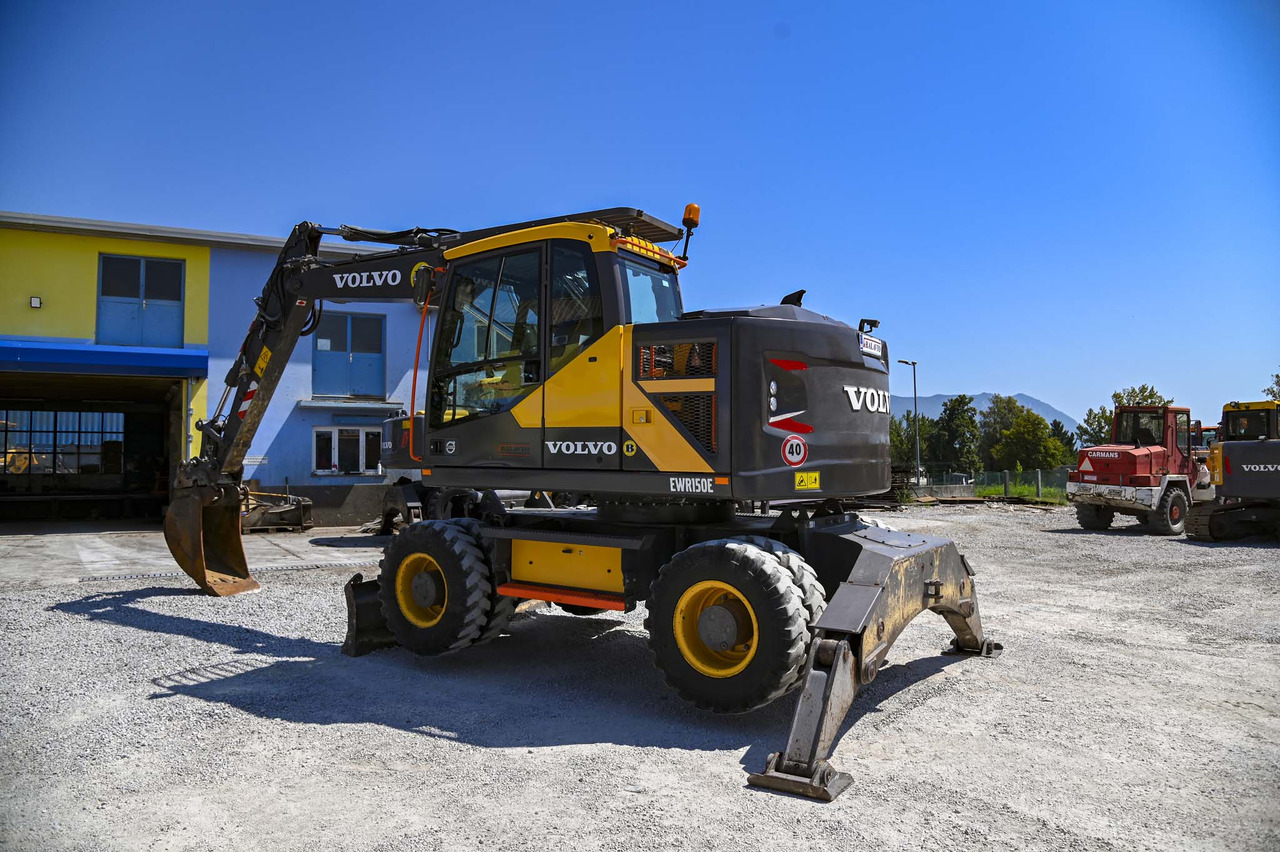 VOLVO EWR150E - اللودر بعجل: صور 4 VOLVO EWR150E - اللودر بعجل: صور 4