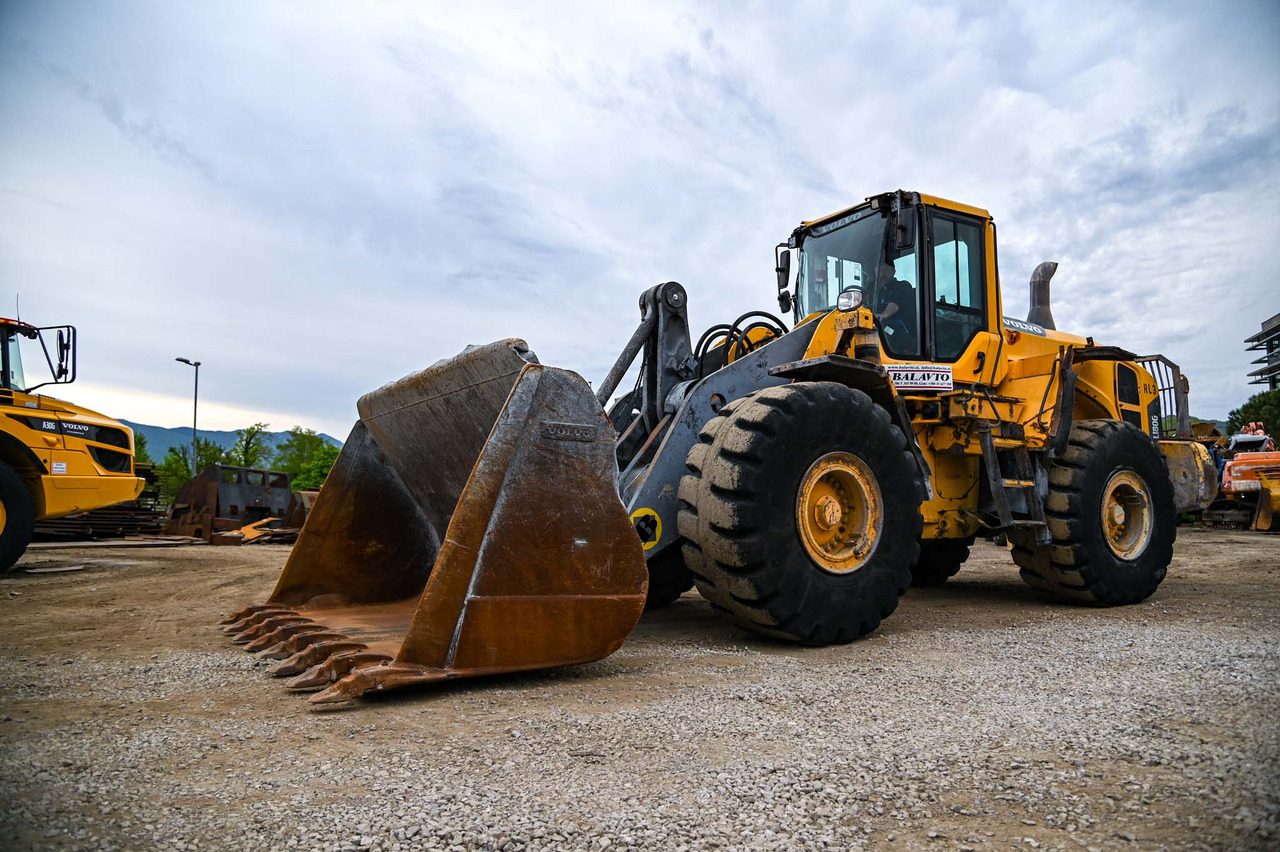 VOLVO L180G - اللودر بعجل: صور 1 VOLVO L180G - اللودر بعجل: صور 1