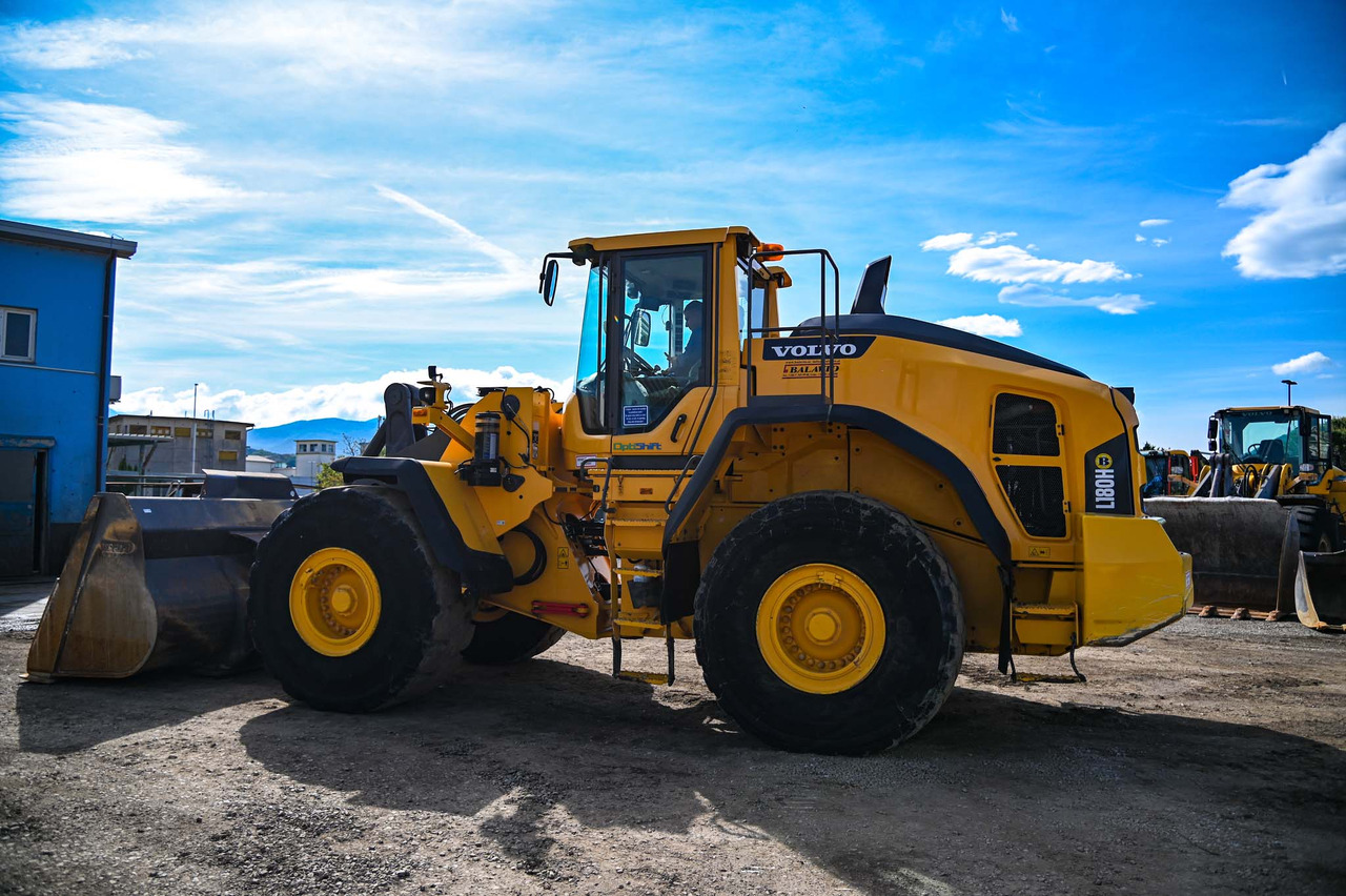 VOLVO L180H - اللودر بعجل: صور 3 VOLVO L180H - اللودر بعجل: صور 3