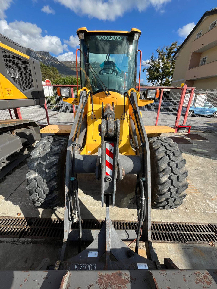 VOLVO L35B - اللودر بعجل: صور 5 VOLVO L35B - اللودر بعجل: صور 5