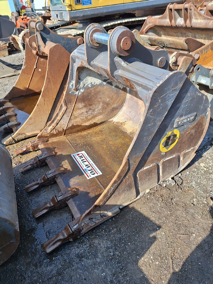 VOLVO digging bucket 1100 mm - بكت حفار: صور 4 VOLVO digging bucket 1100 mm - بكت حفار: صور 4