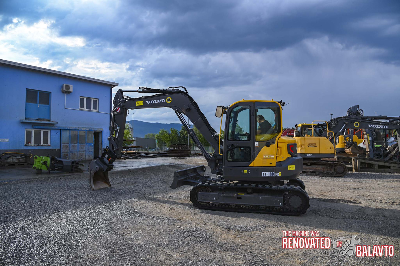 Volvo ECR88D - حفارة مصغرة: صور 4 Volvo ECR88D - حفارة مصغرة: صور 4