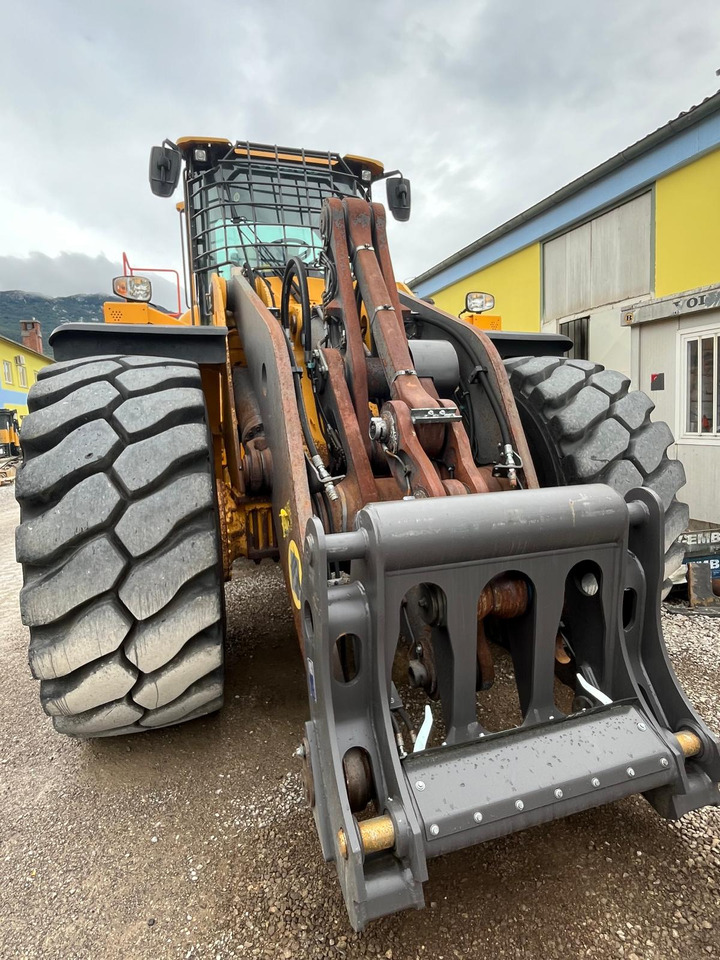 Volvo L220H - اللودر بعجل: صور 5 Volvo L220H - اللودر بعجل: صور 5