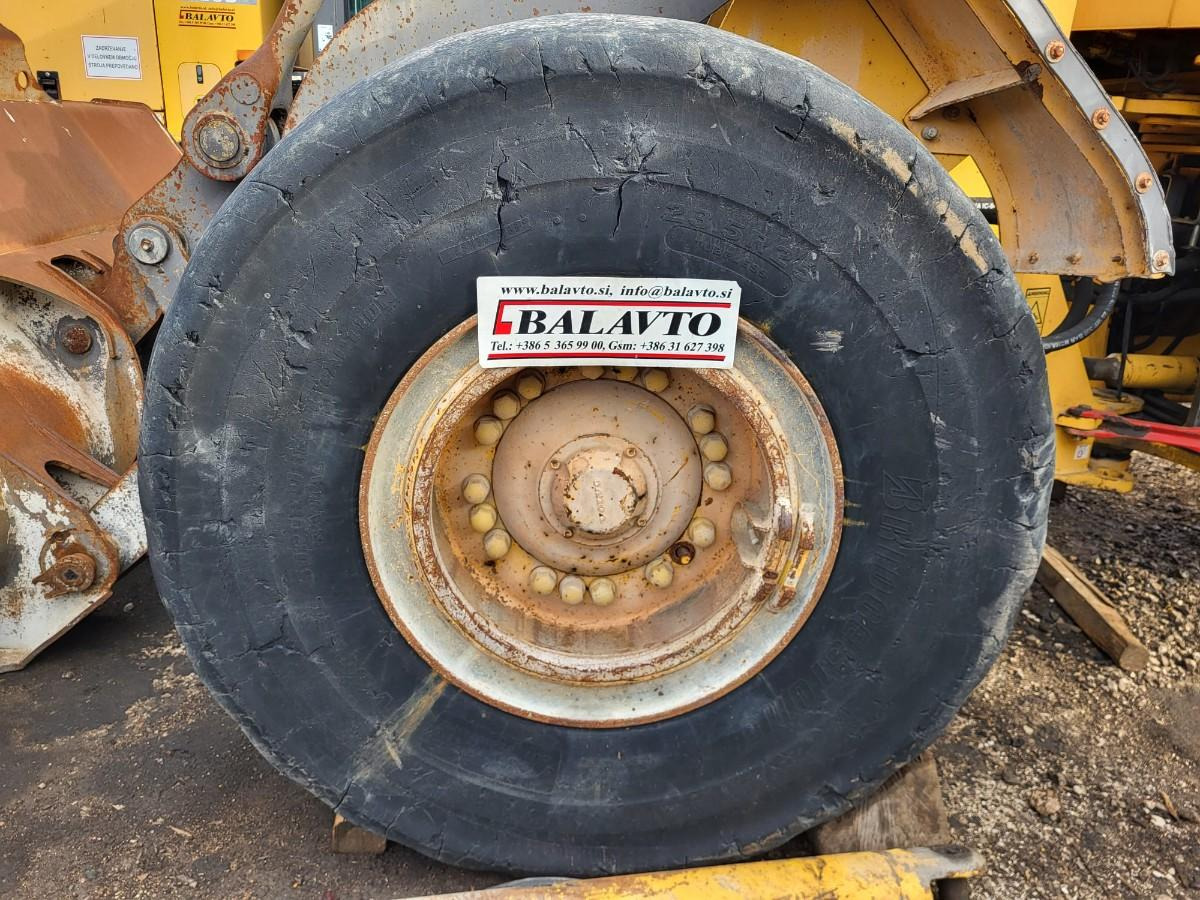 Volvo rims - الجنوط - لودر: صور 1 Volvo rims - الجنوط - لودر: صور 1
