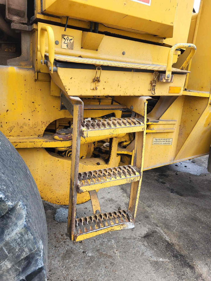 Volvo steps - خطوة جانبية - لودر: صور 4 Volvo steps - خطوة جانبية - لودر: صور 4