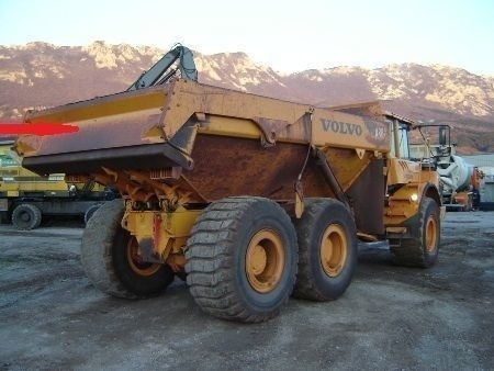 Volvo tailgate  Volvo A25, A30, A35 articulated dump - هيكل السيارة الخارجية - شاحنة مفصلية: صور 2 Volvo tailgate  Volvo A25, A30, A35 articulated dump - هيكل السيارة الخارجية - شاحنة مفصلية: صور 2