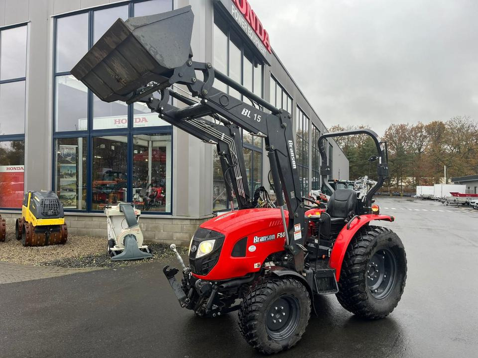Branson F50RN Traktor, Frontlader, wenig Stunden, Fronthydraulik - جرار صغير: صور 1 Branson F50RN Traktor, Frontlader, wenig Stunden, Fronthydraulik - جرار صغير: صور 1