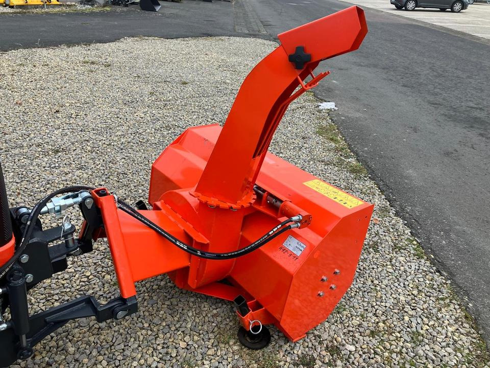 Kubota Kova Anbau-Schneefräse L1101 WA für Kleintraktor 1,12m - منفاخ الثلوج: صور 5 Kubota Kova Anbau-Schneefräse L1101 WA für Kleintraktor 1,12m - منفاخ الثلوج: صور 5