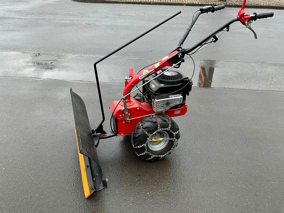 Schneeschieber, 1-Achser, 85cm Schneeschild, Antrieb - معدات الحدائق: صور 1 Schneeschieber, 1-Achser, 85cm Schneeschild, Antrieb - معدات الحدائق: صور 1