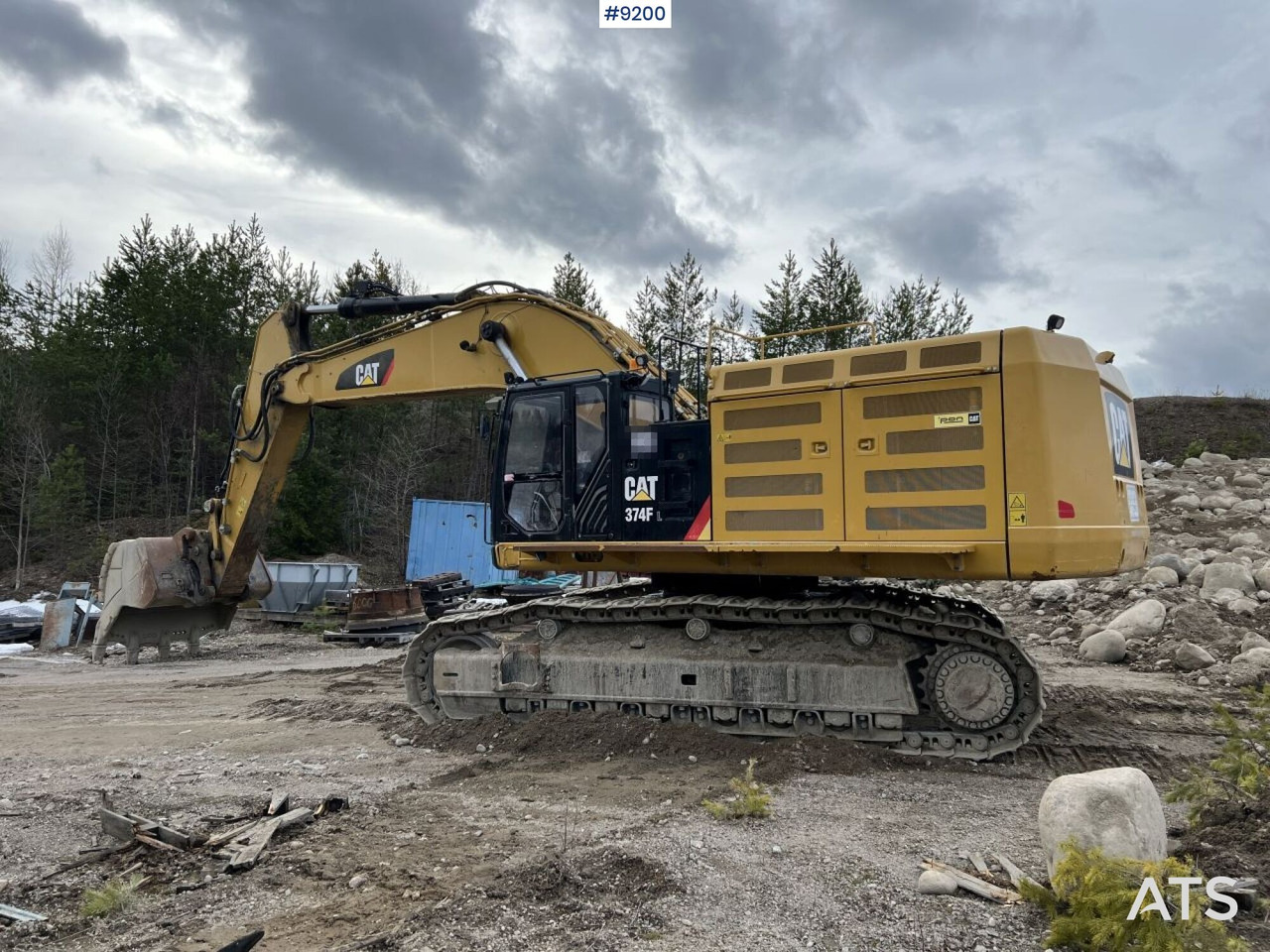 CAT 374 FL crawler excavator with bucket (VIDEO) - حفارة: صور 2 CAT 374 FL crawler excavator with bucket (VIDEO) - حفارة: صور 2