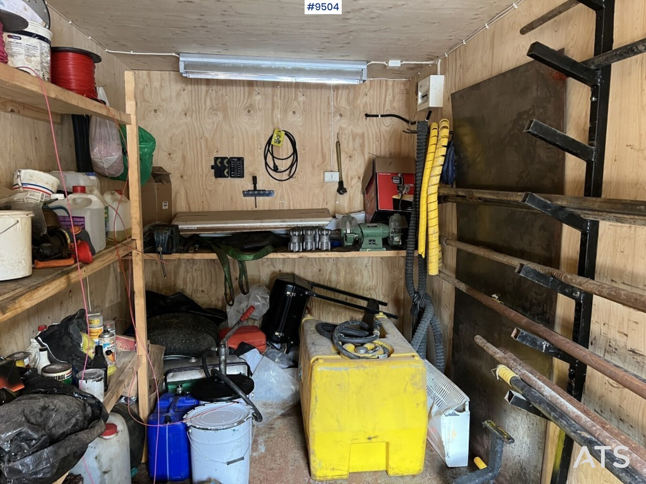 Container with mixed drilling equipment - البيت الحاوية: صور 5 Container with mixed drilling equipment - البيت الحاوية: صور 5