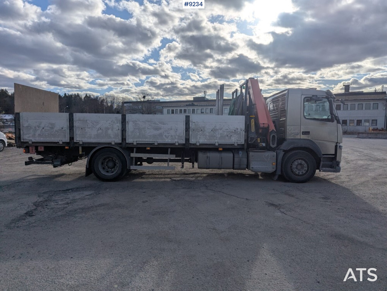 Crane Truck Volvo FM 330 4X2 with tail lift إيجار Crane Truck Volvo FM 330 4X2 with tail lift: صور 18