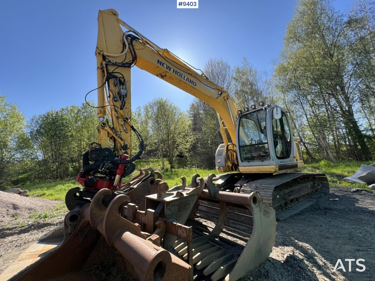 Excavator - New Holland E135 - Kobelco (SEE VIDEO) - حفارات زحافة: صور 1 Excavator - New Holland E135 - Kobelco (SEE VIDEO) - حفارات زحافة: صور 1