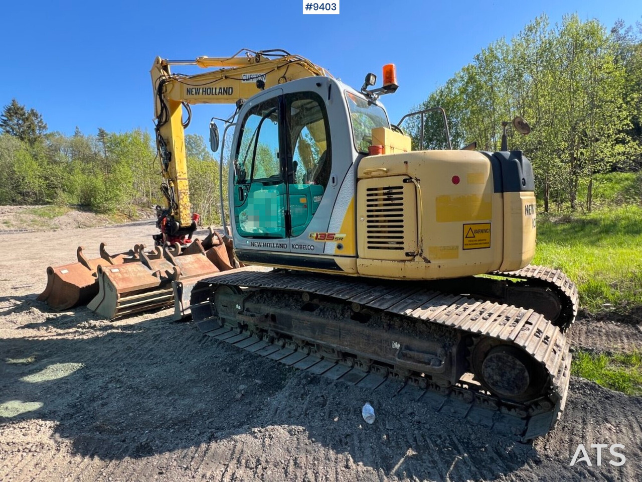 Excavator - New Holland E135 - Kobelco (SEE VIDEO) - حفارات زحافة: صور 4 Excavator - New Holland E135 - Kobelco (SEE VIDEO) - حفارات زحافة: صور 4