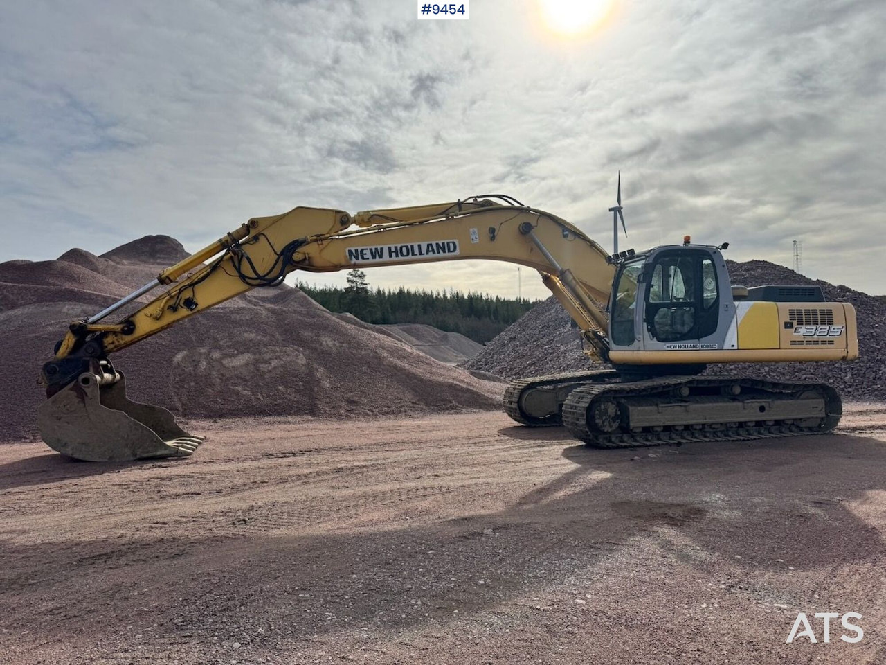 Excavator New Holland E385 - حفارات زحافة: صور 3 Excavator New Holland E385 - حفارات زحافة: صور 3