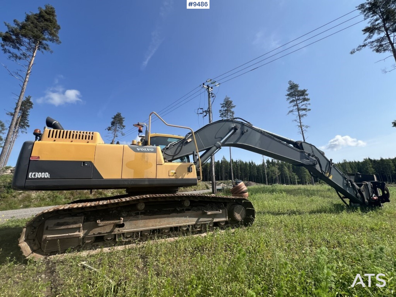 حفارات زحافة Excavator Volvo EC300DL- With excavator system and scale (See Video): صور 10