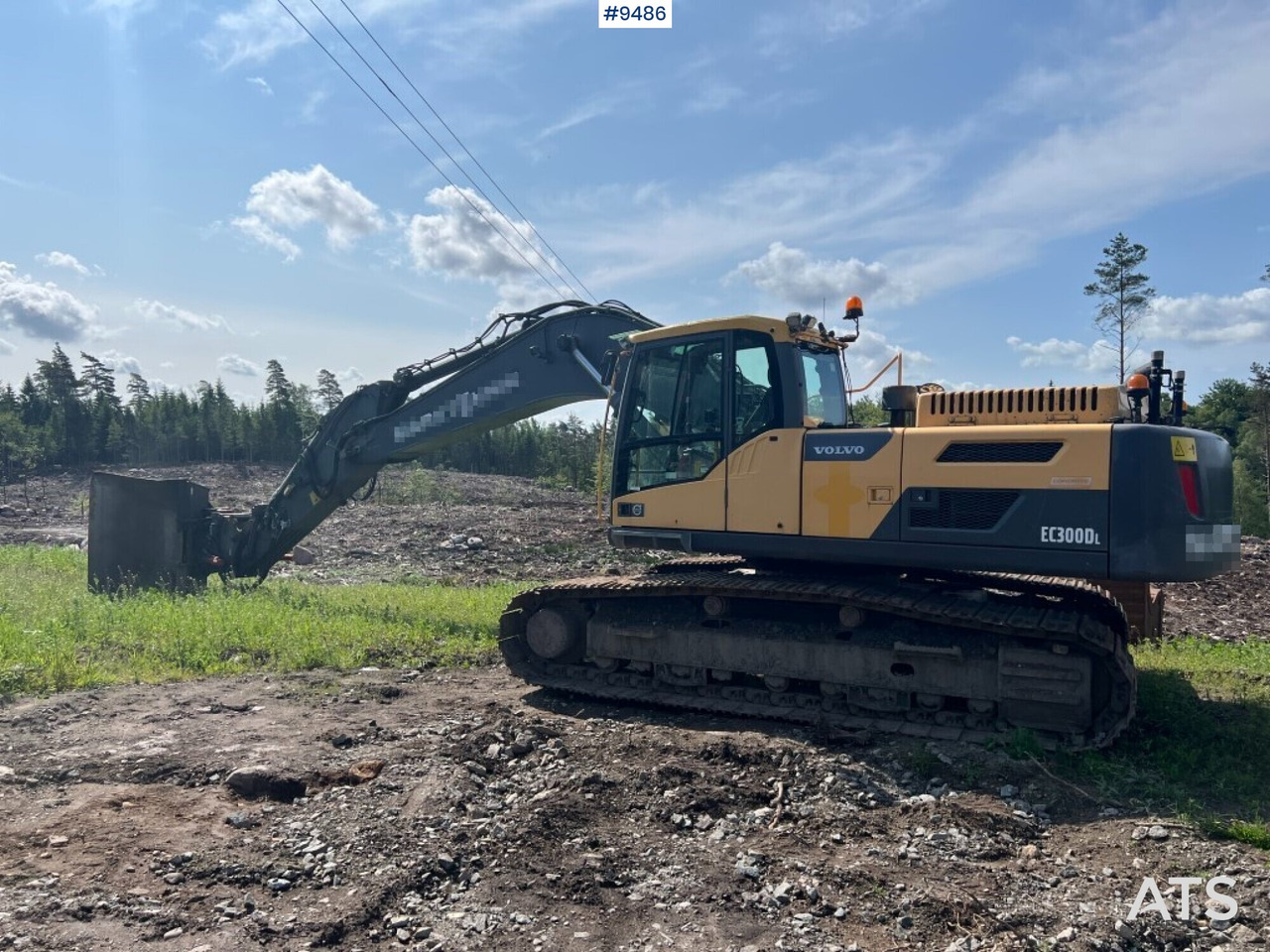 حفارات زحافة Excavator Volvo EC300DL- With excavator system and scale (See Video): صور 17