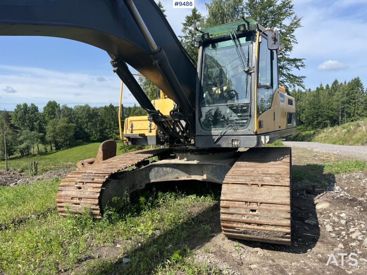 حفارات زحافة Excavator Volvo EC300DL- With excavator system and scale (See Video): صور 7