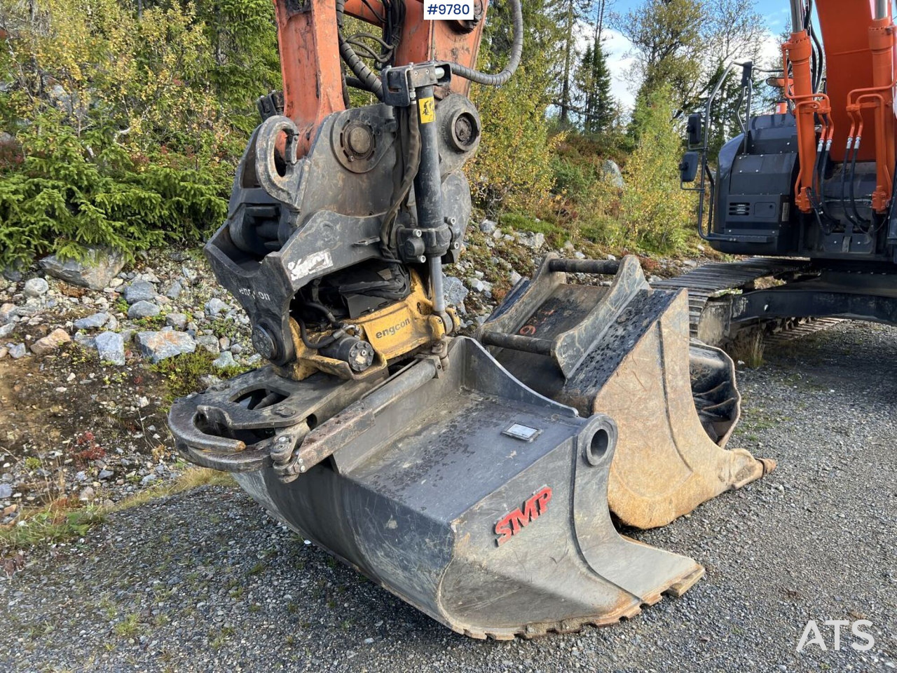 Hitachi ZX 225 US LC-L with excavation system and attachments - حفارات زحافة: صور 5 Hitachi ZX 225 US LC-L with excavation system and attachments - حفارات زحافة: صور 5