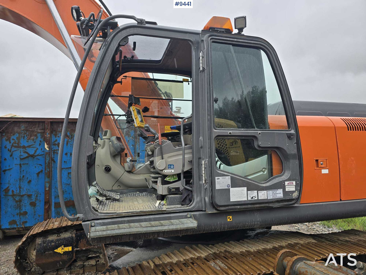 Hitachi ZX 250 LC-3 - حفارات زحافة: صور 3 Hitachi ZX 250 LC-3 - حفارات زحافة: صور 3