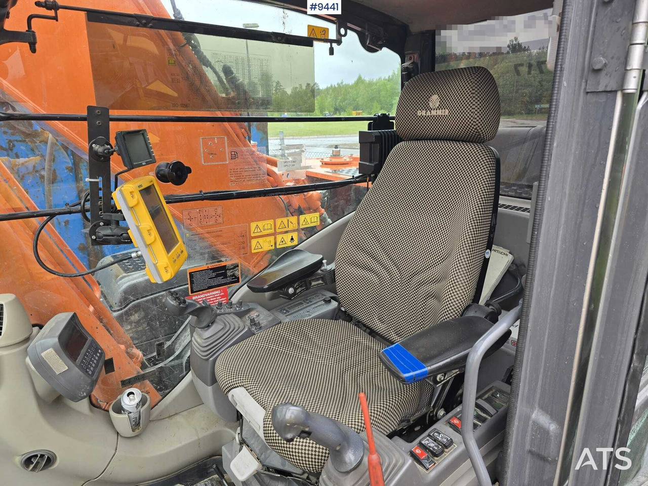 Hitachi ZX 250 LC-3 إيجار Hitachi ZX 250 LC-3: صور 7