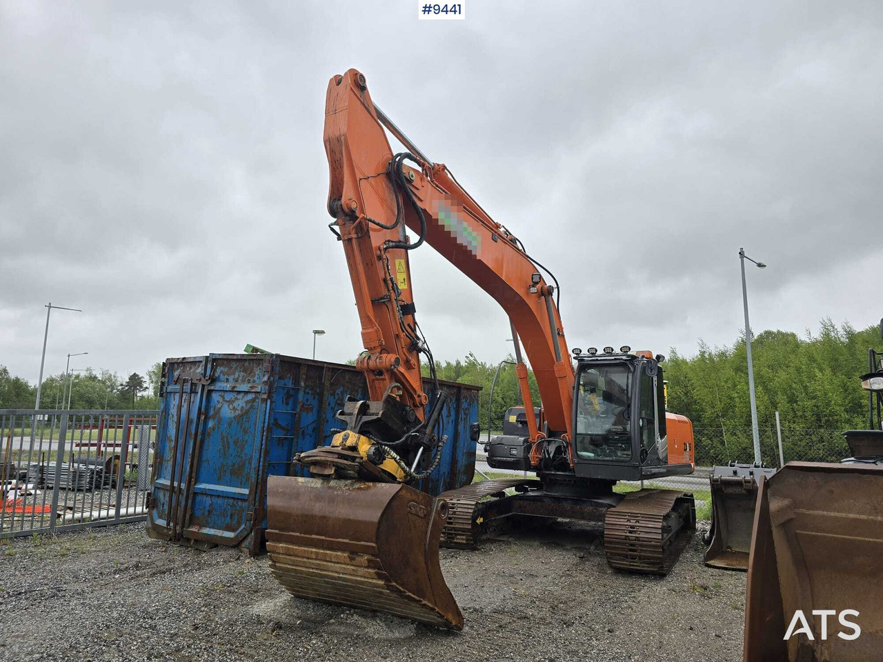 Hitachi ZX 250 LC-3 - حفارات زحافة: صور 1 Hitachi ZX 250 LC-3 - حفارات زحافة: صور 1