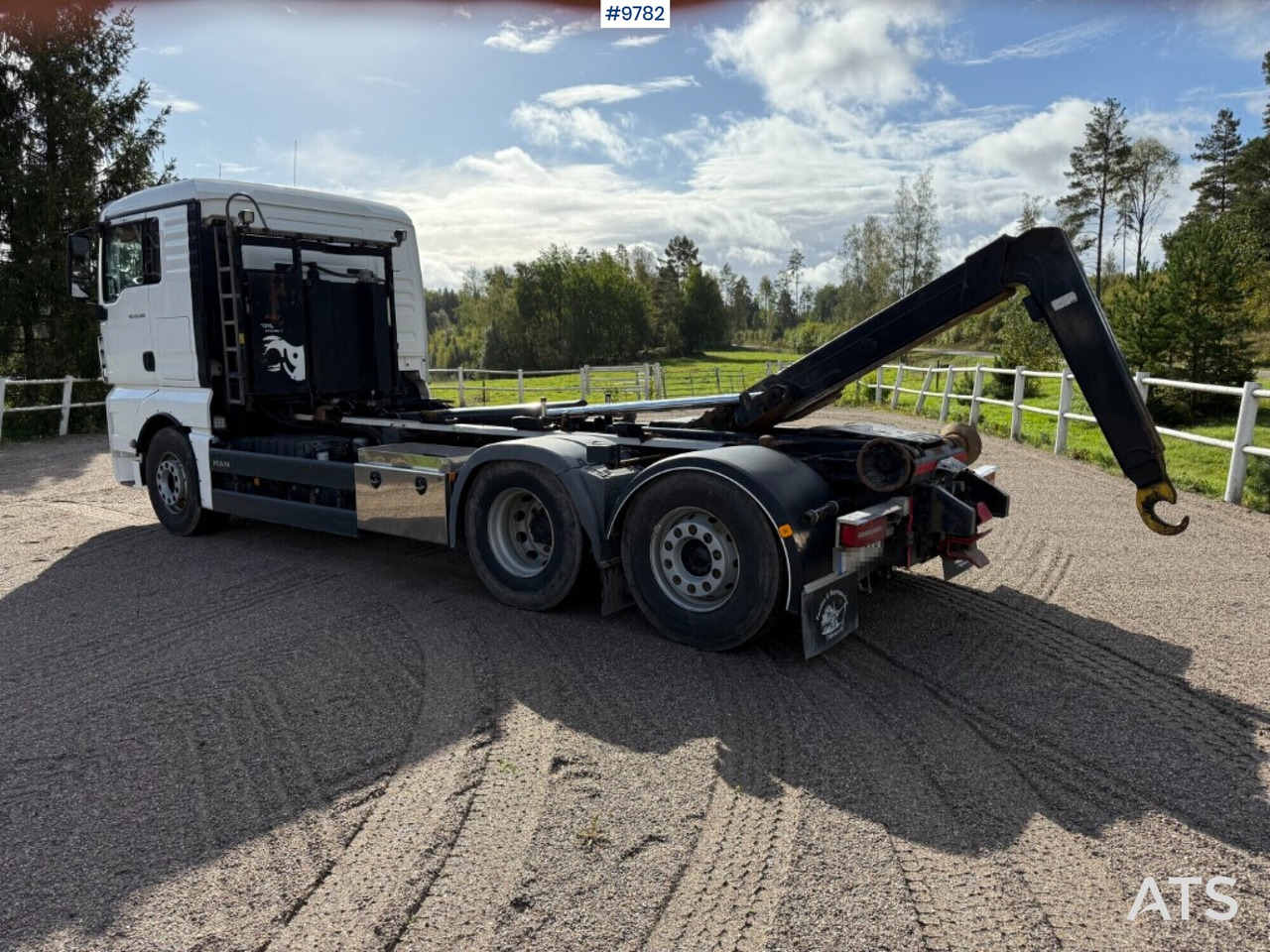 Hooklift Truck MAN TGX 26.500 6X2 - شاحنة ذات الخطاف: صور 3 Hooklift Truck MAN TGX 26.500 6X2 - شاحنة ذات الخطاف: صور 3