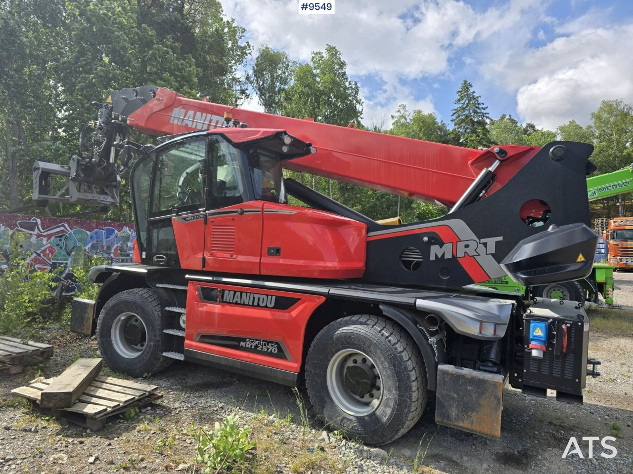 Manitou MRT 2570 Rotating Telescopic Handler - رافعة تلسكوبية: صور 2 Manitou MRT 2570 Rotating Telescopic Handler - رافعة تلسكوبية: صور 2