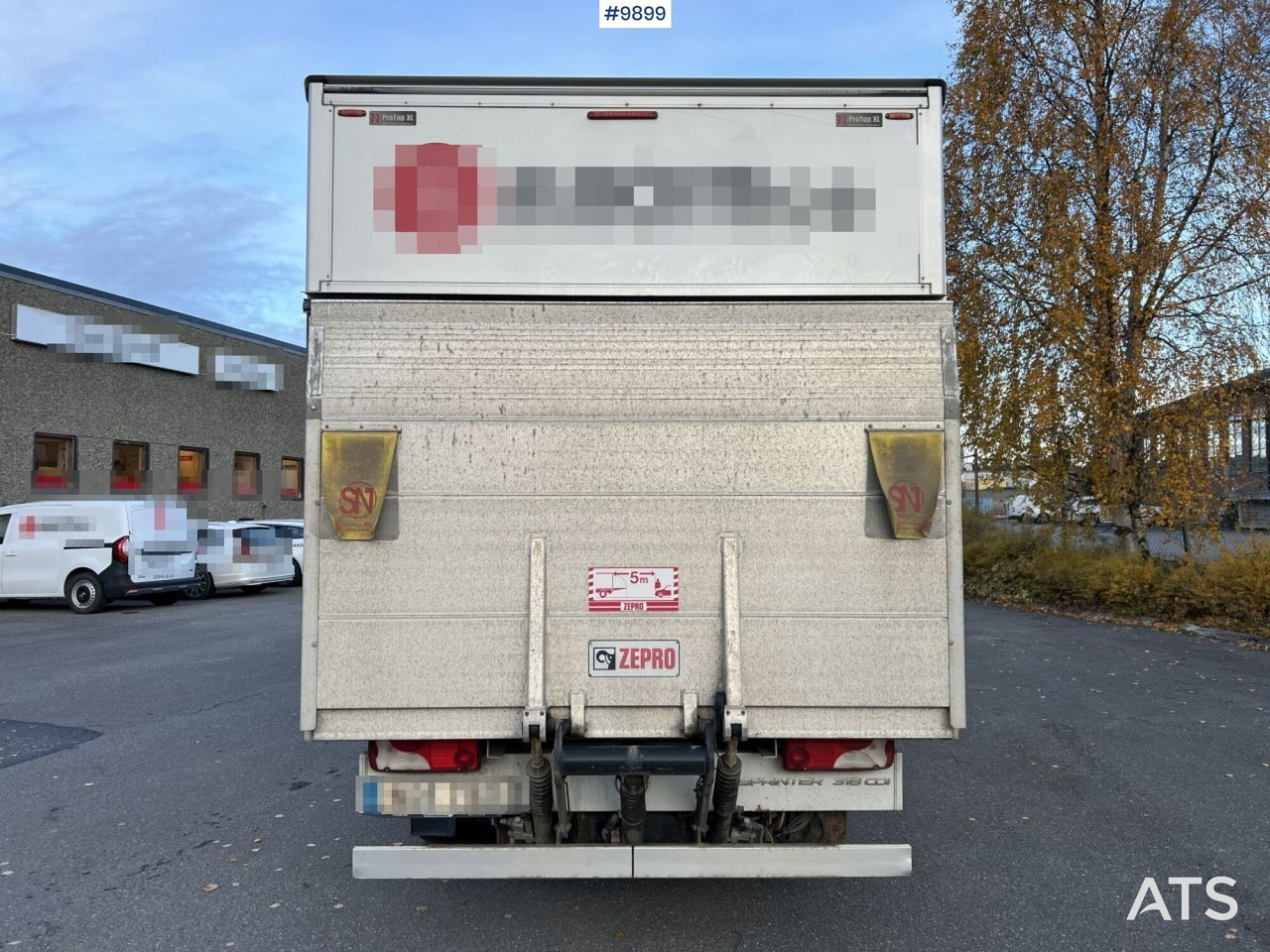 الشاحنات الصغيرة صندوق مغلق Mercedes Benz Sprinter Skåpbil med bakgavellyft: صور 9 الشاحنات الصغيرة صندوق مغلق Mercedes Benz Sprinter Skåpbil med bakgavellyft: صور 9