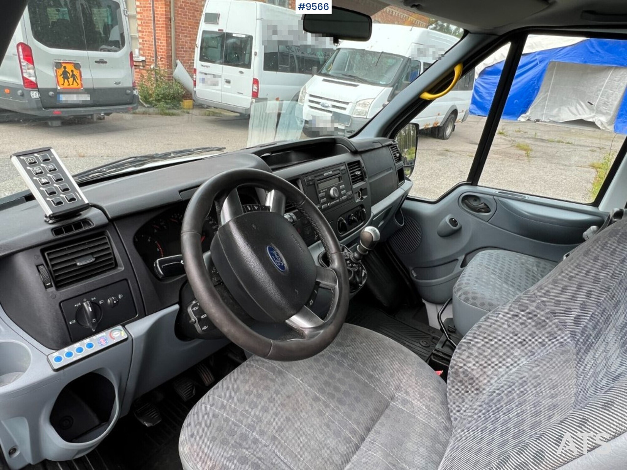 Minibus- Ford FDG6 Transit- Sold newly inspected - حافلة صغيرة, ميكروباص: صور 4 Minibus- Ford FDG6 Transit- Sold newly inspected - حافلة صغيرة, ميكروباص: صور 4
