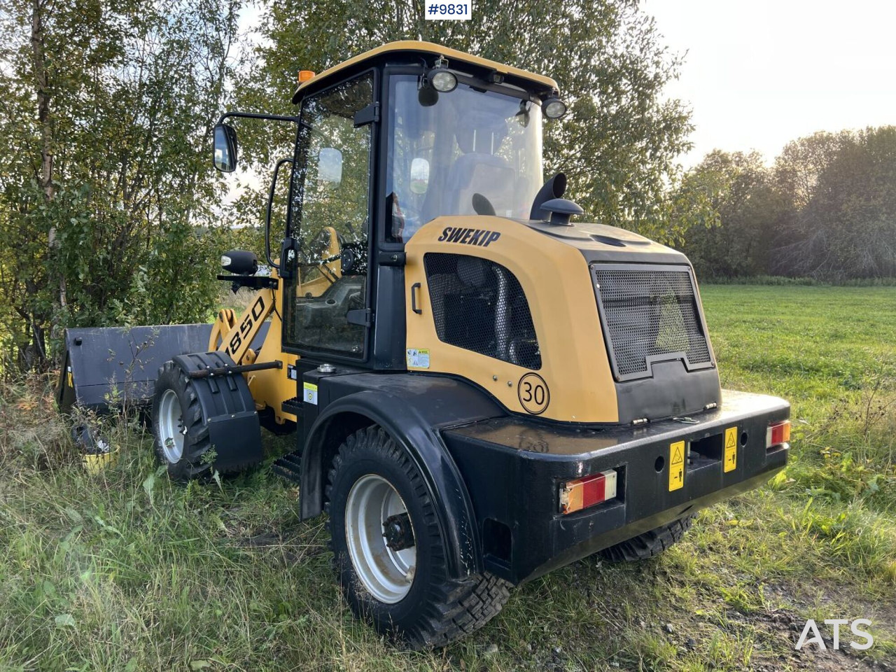 SWEKIP 1850 Wheel loader with attachments - اللودر بعجل: صور 3 SWEKIP 1850 Wheel loader with attachments - اللودر بعجل: صور 3
