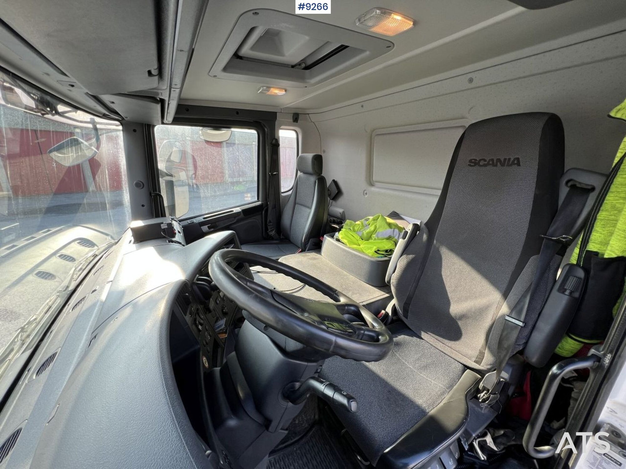 Scania P280 Van with tailgate lift - بصندوق مغلق شاحنة: صور 5 Scania P280 Van with tailgate lift - بصندوق مغلق شاحنة: صور 5