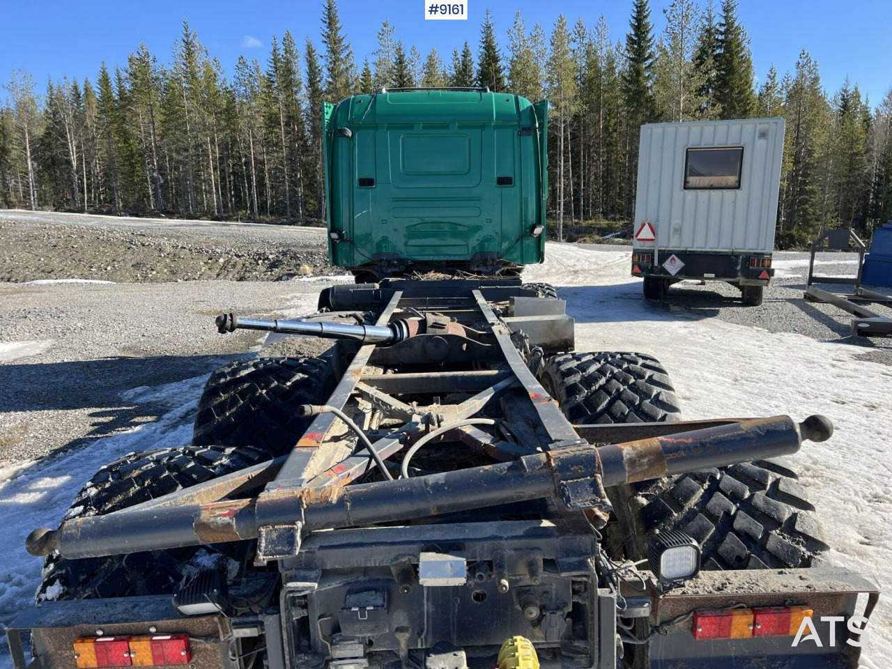 الشاسيه شاحنة Scania R124 with cameleont quick lock, underbite and plow attachments: صور 11