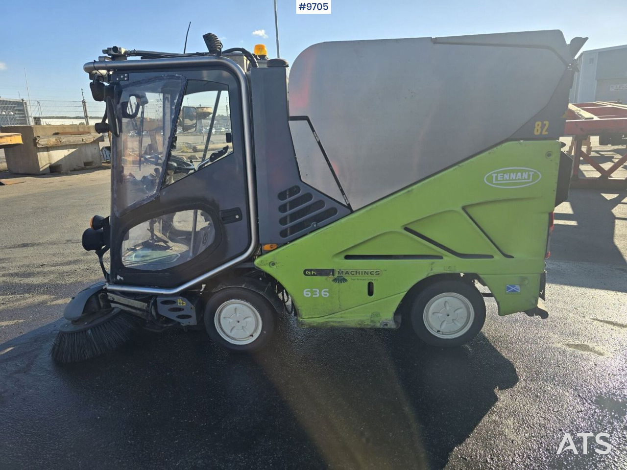 Sweeper - Tennant 636 (SEE VIDEO) - سياره كنس شوارع: صور 2 Sweeper - Tennant 636 (SEE VIDEO) - سياره كنس شوارع: صور 2